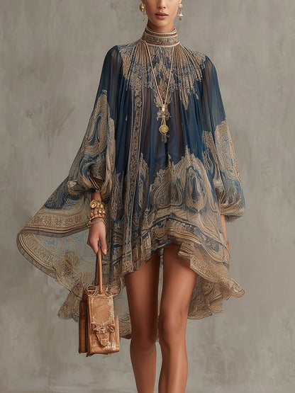 Bérénice | Vestido Mini Asimétrico de Muselina con Estampado Barroco en Azul Marino y Cuello Alto
