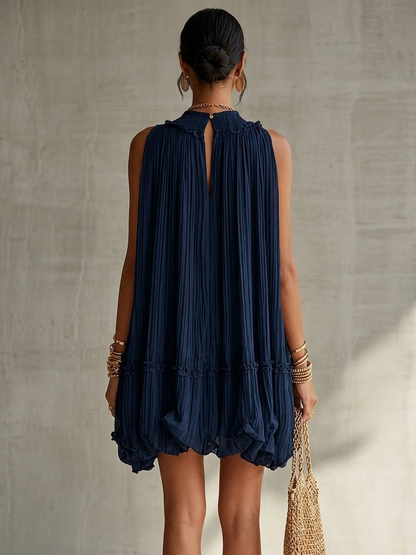 Vestido Mini Azul Marino con Volantes y Cuello Halter