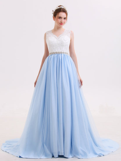 Vestido de Novia con Corsé de Encaje y Falda de Tul en Azul Cielo