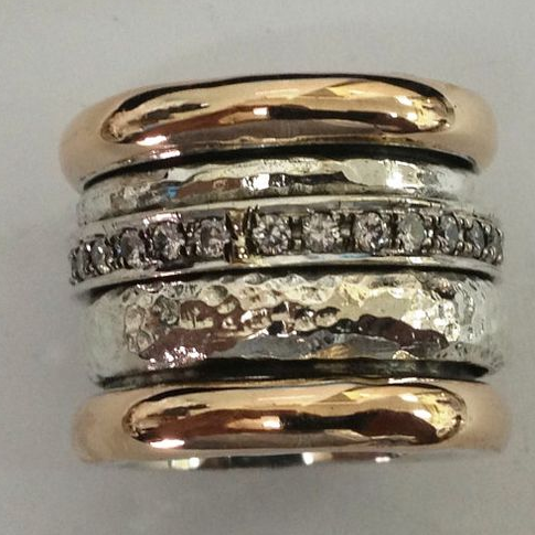 Anillo Vintage con Acabado Martillado
