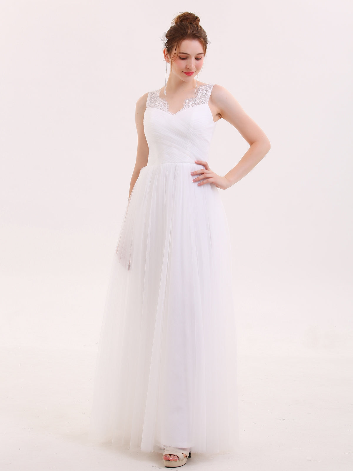 Vestido Largo de Tul con Tirantes de Encaje Blanco