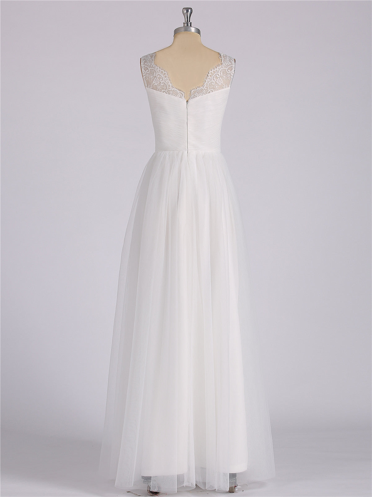 Vestido Largo de Tul con Tirantes de Encaje Blanco