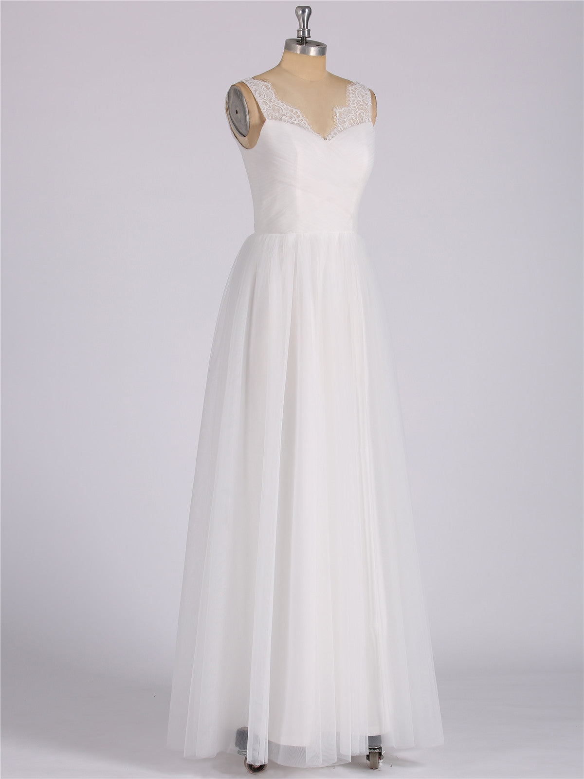Vestido Largo de Tul con Tirantes de Encaje Blanco