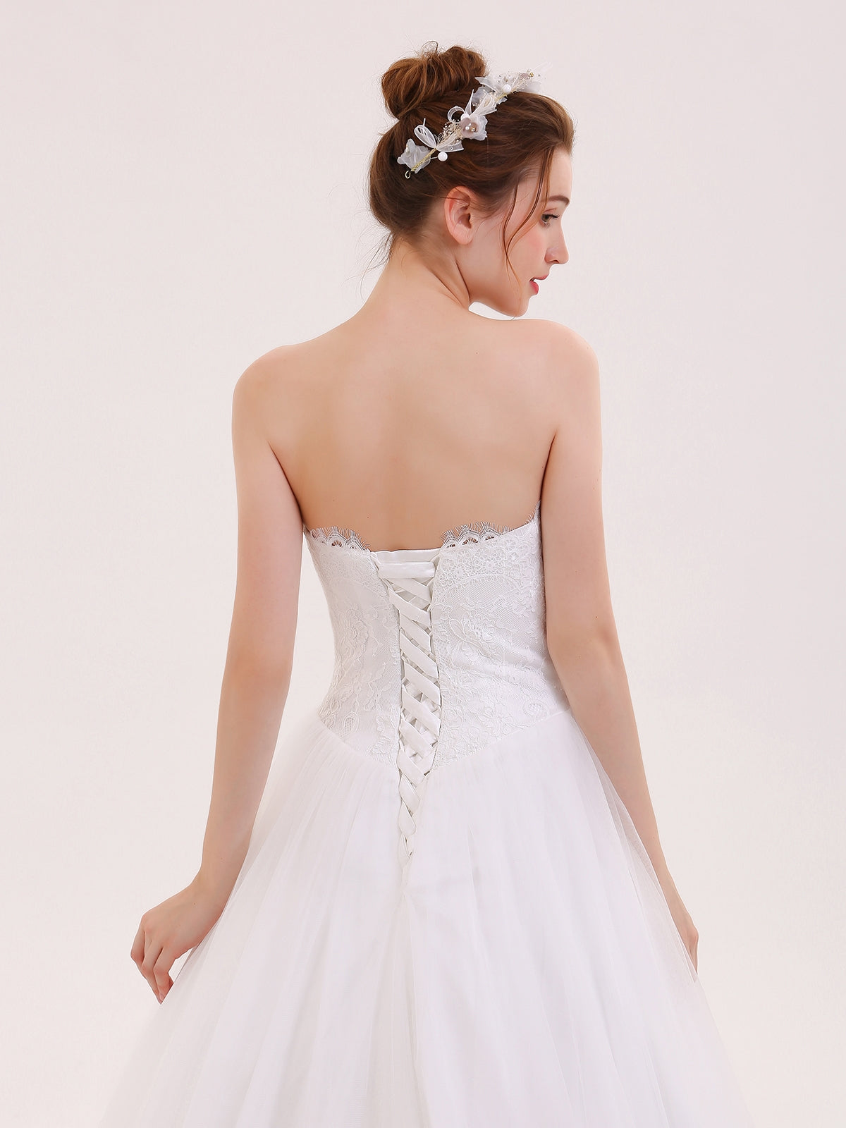 Vestido de Novia Blanco sin Tirantes con Apliques de Tul