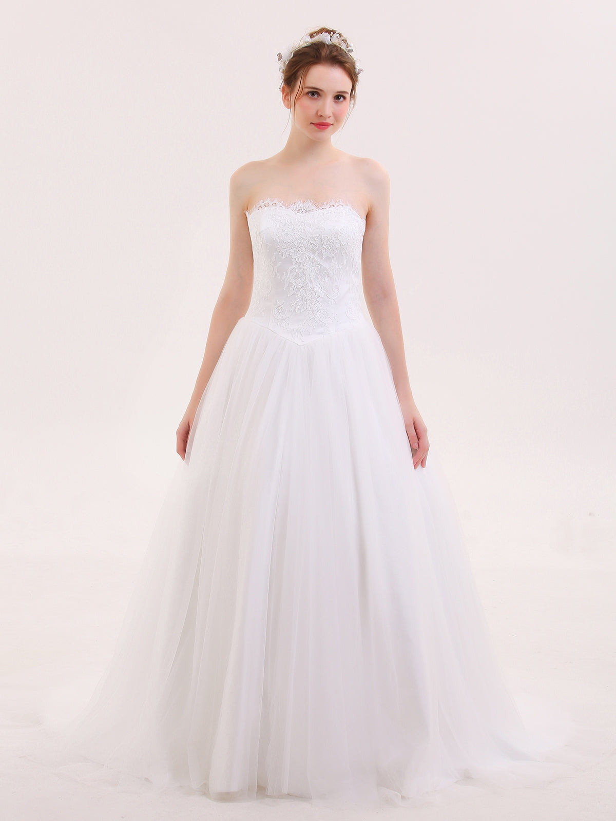Vestido de Novia Blanco sin Tirantes con Apliques de Tul