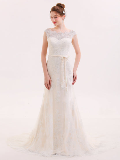 Vestido de Novia Sirena de Encaje con Cuello Ilusionado en Color Champagne