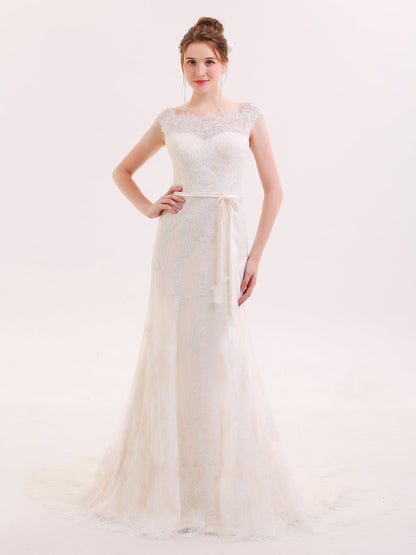 Vestido de Novia Sirena de Encaje con Cuello Ilusionado en Color Champagne