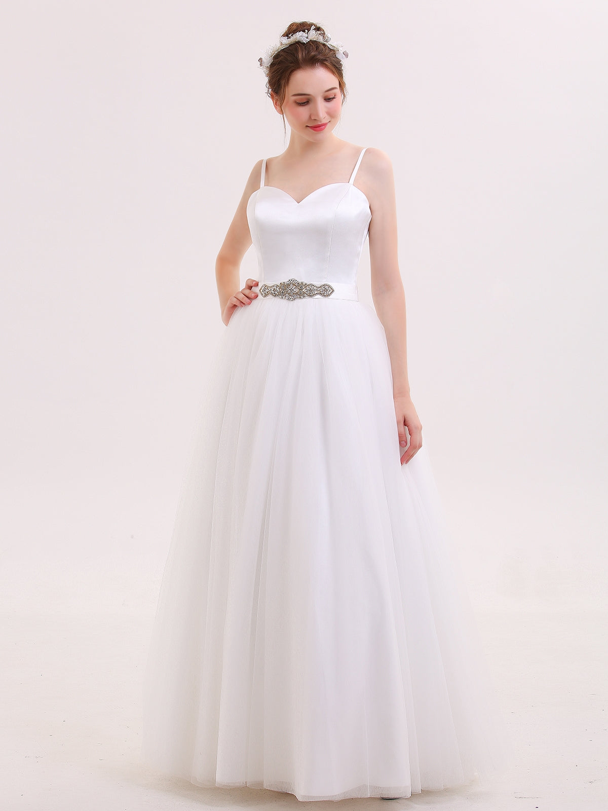 Vestido de Novia con Tirantes Finos y Cinturón Blanco