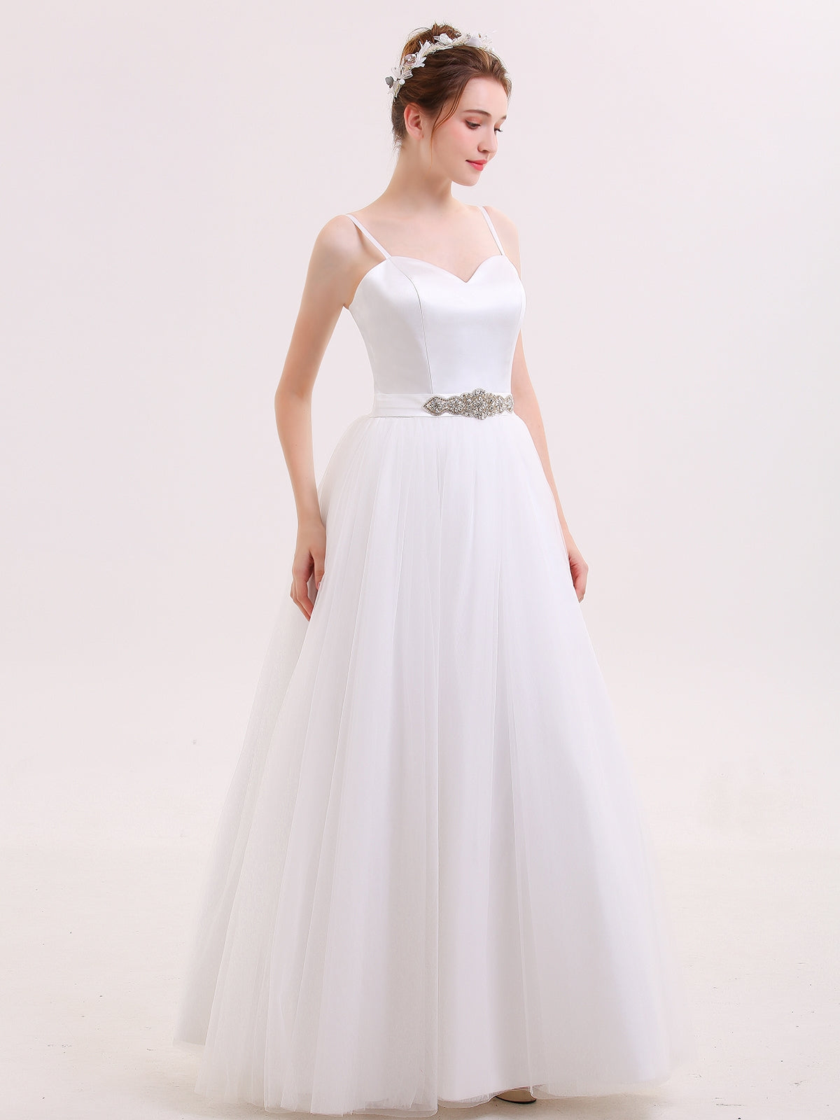 Vestido de Novia con Tirantes Finos y Cinturón Blanco